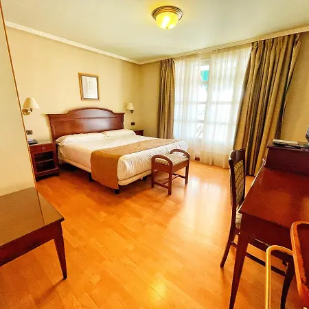 Hotel Lasa Sport Valladolid